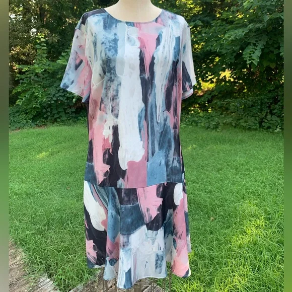 Paint Streak Artistic Dress - Picture 9 of 16